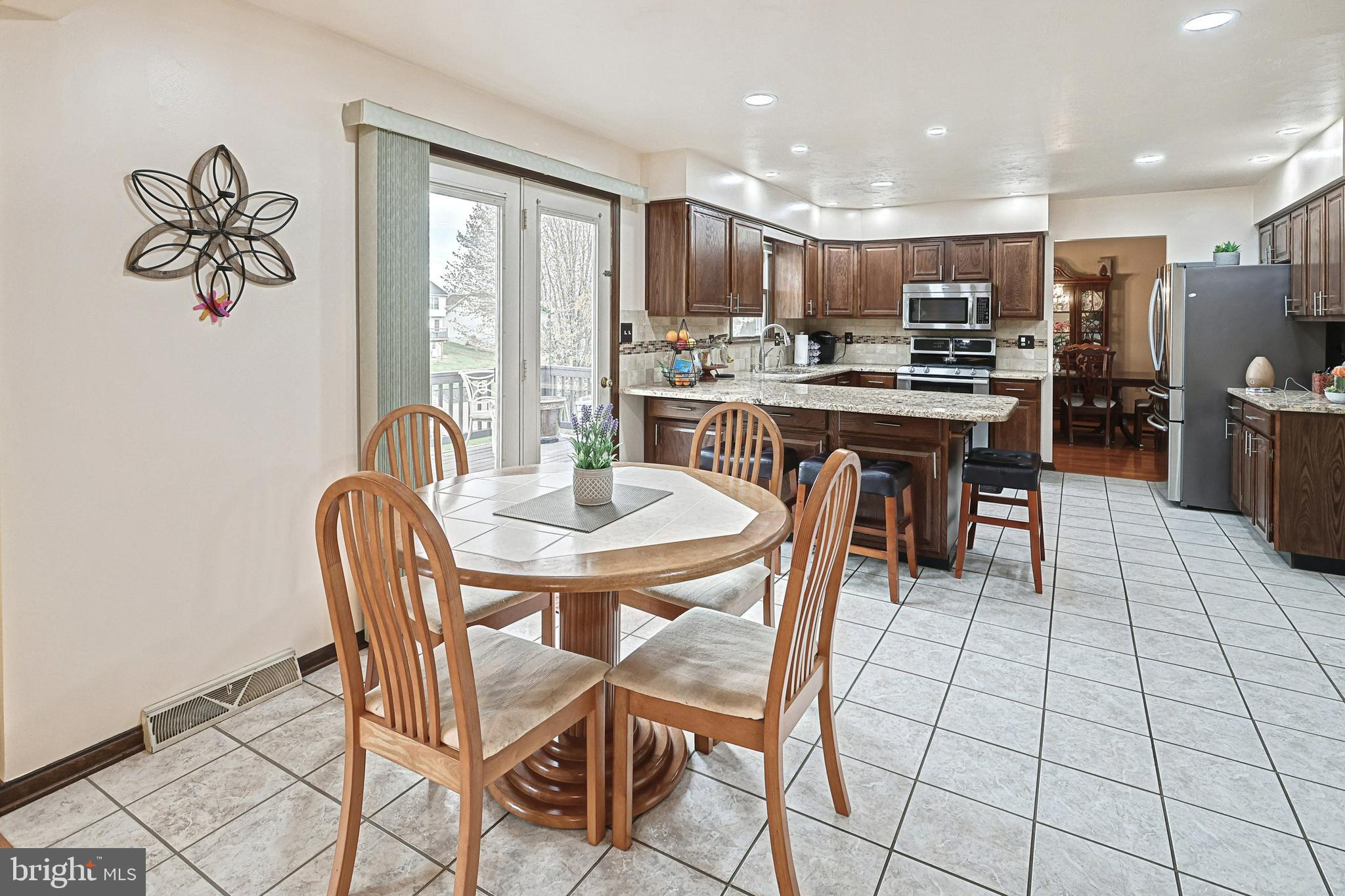 2777 Ridings Way York, PA 17408 - Photo 15 of 43 Gallery Image 15