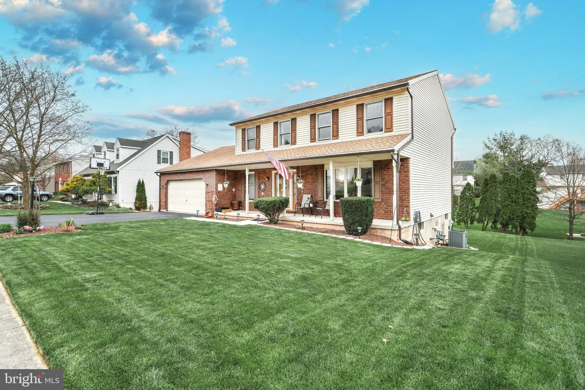 2777 Ridings Way York, PA 17408 - Photo 2 of 43 Gallery Image 2