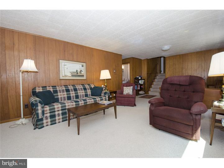 179 Woodstock Road Villanova, PA 19085 - Photo 10 of 23 Family Room