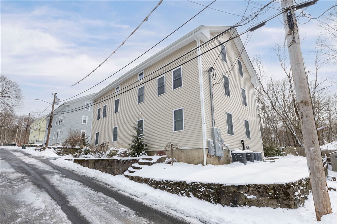 5 Hill Street, Unit 2 Smithfield, RI 02917 - Photo 21 of 22