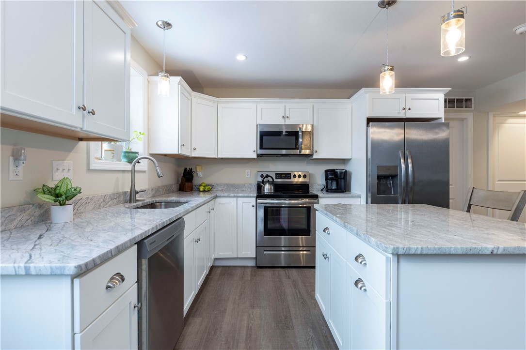 5 Hill Street, Unit 2 Smithfield, RI 02917 - Photo 7 of 22