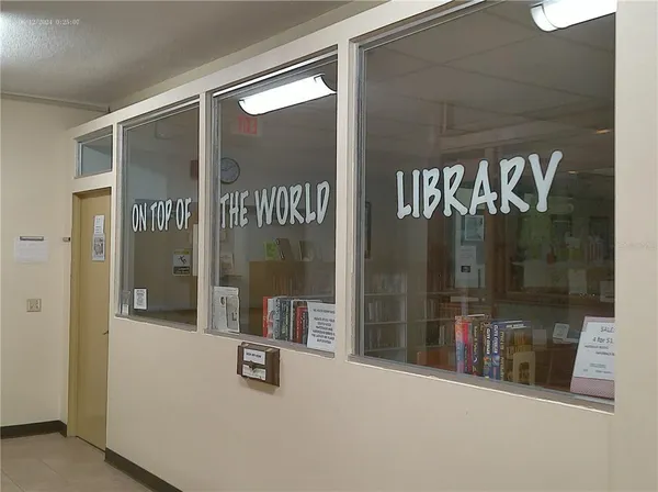 $1,375 | 2011 Australia Way West, Unit 36, Clearwater, FL 33763