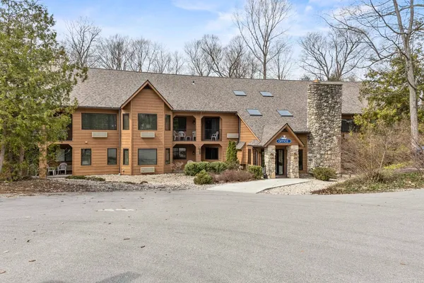 $139,900 | 7741 Highway 42, Unit 213, Egg Harbor, WI 54209