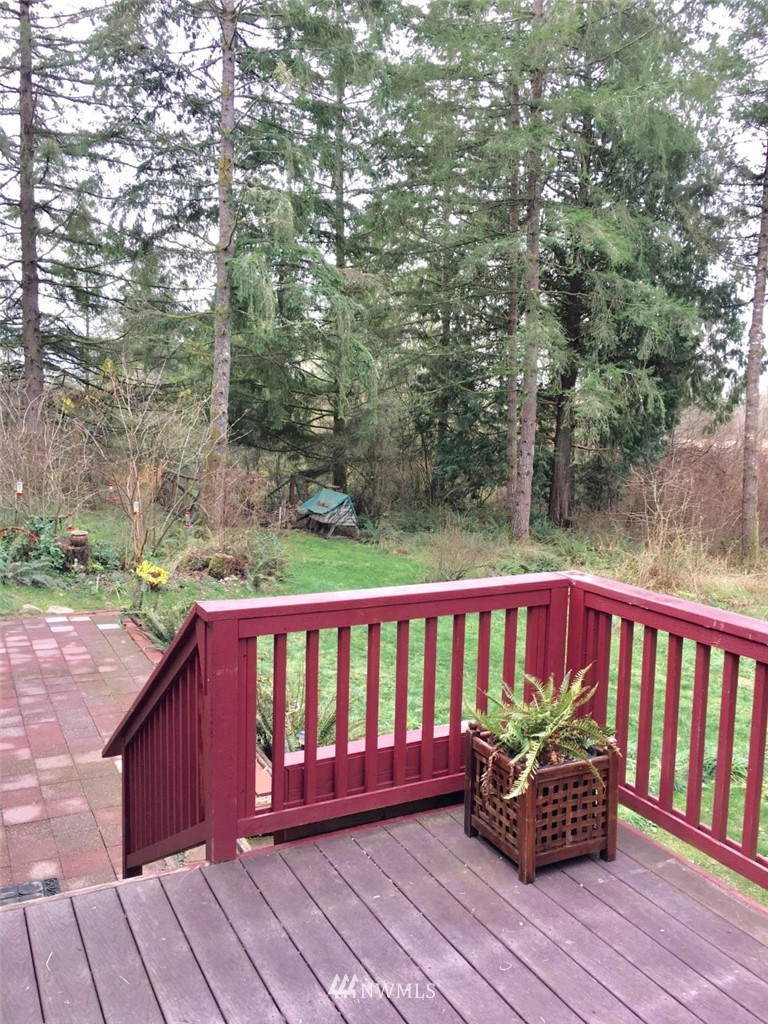 14127 Littlerock Road Southwest Rochester, WA 98579 - Photo 4 of 24
