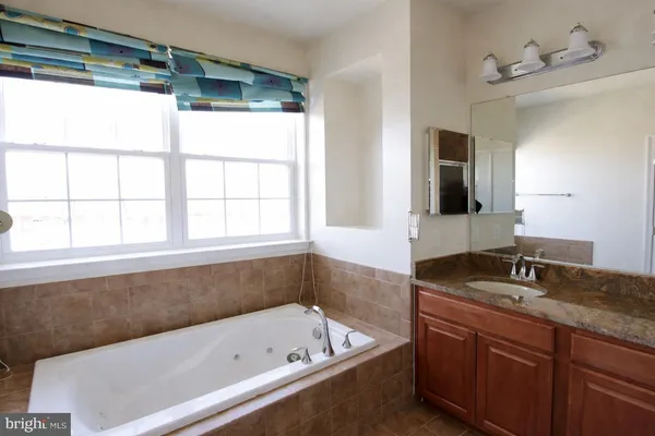 $3,150 | 4495 B Beacon Grove Circle, Fairfax, VA 22033