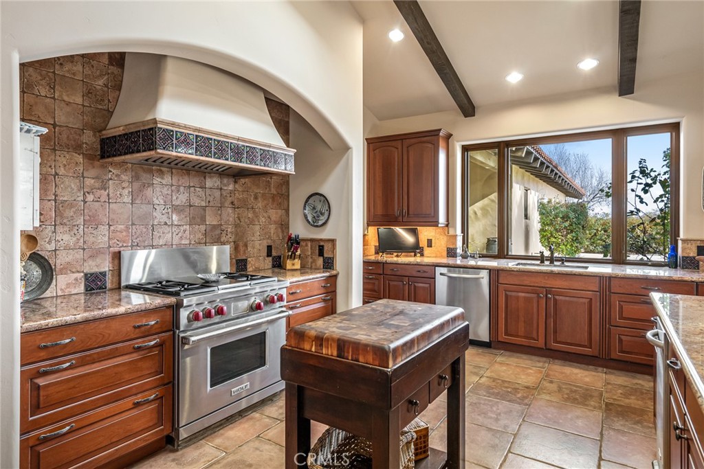 2135 Live Oak Road Paso Robles, CA 93446 - Photo 10 of 71 Gallery Image 10
