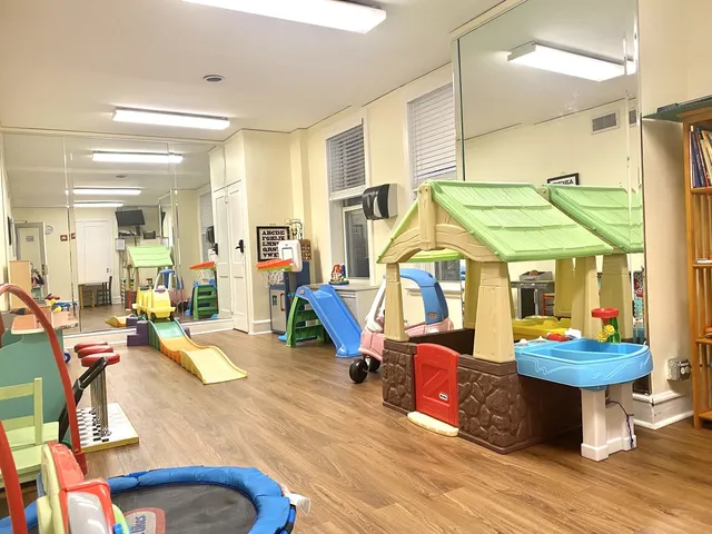 $1,065,000 | 3500 North Lake Shore Drive, Unit 3C, Chicago, IL 60657