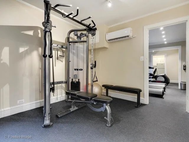 $1,065,000 | 3500 North Lake Shore Drive, Unit 3C, Chicago, IL 60657