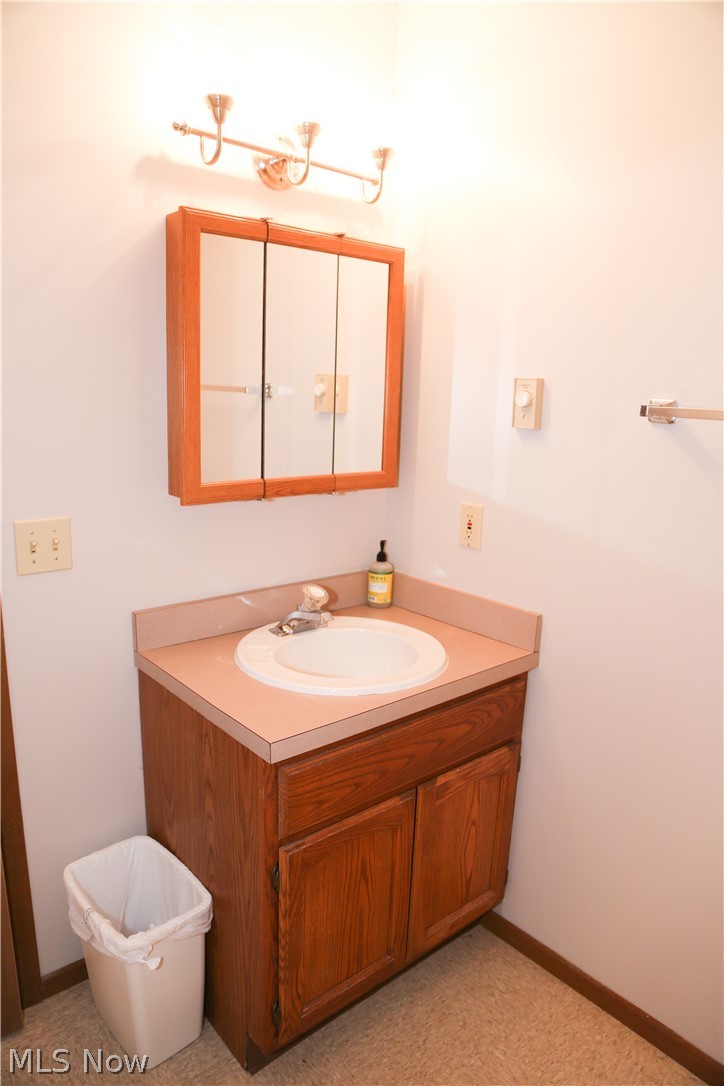3739 Ranfield Road Kent, OH 44240 - Photo 7 of 22 Gallery Image 7