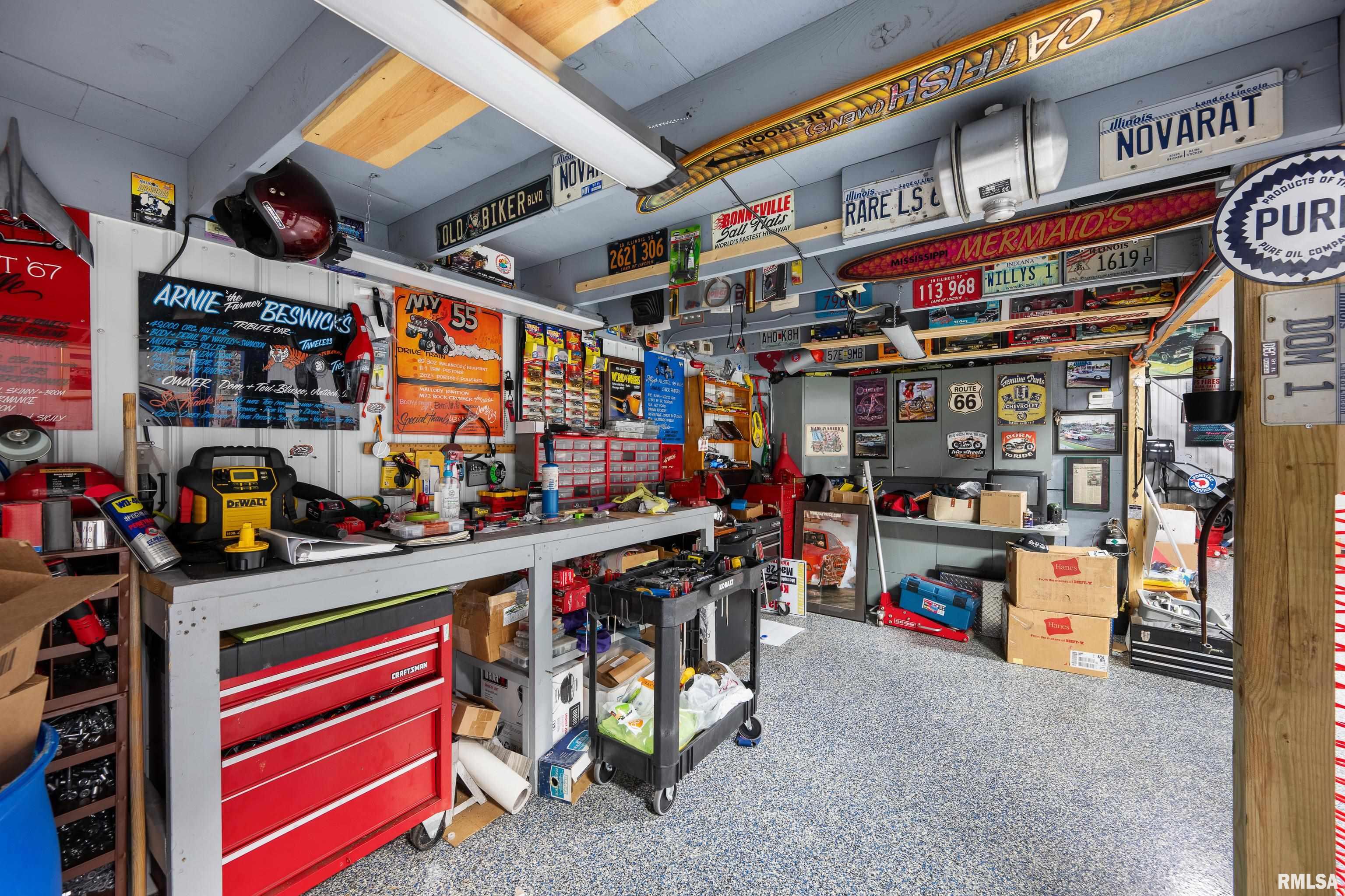 21116 River Road North Cordova, IL 61242 - Photo 17 of 44