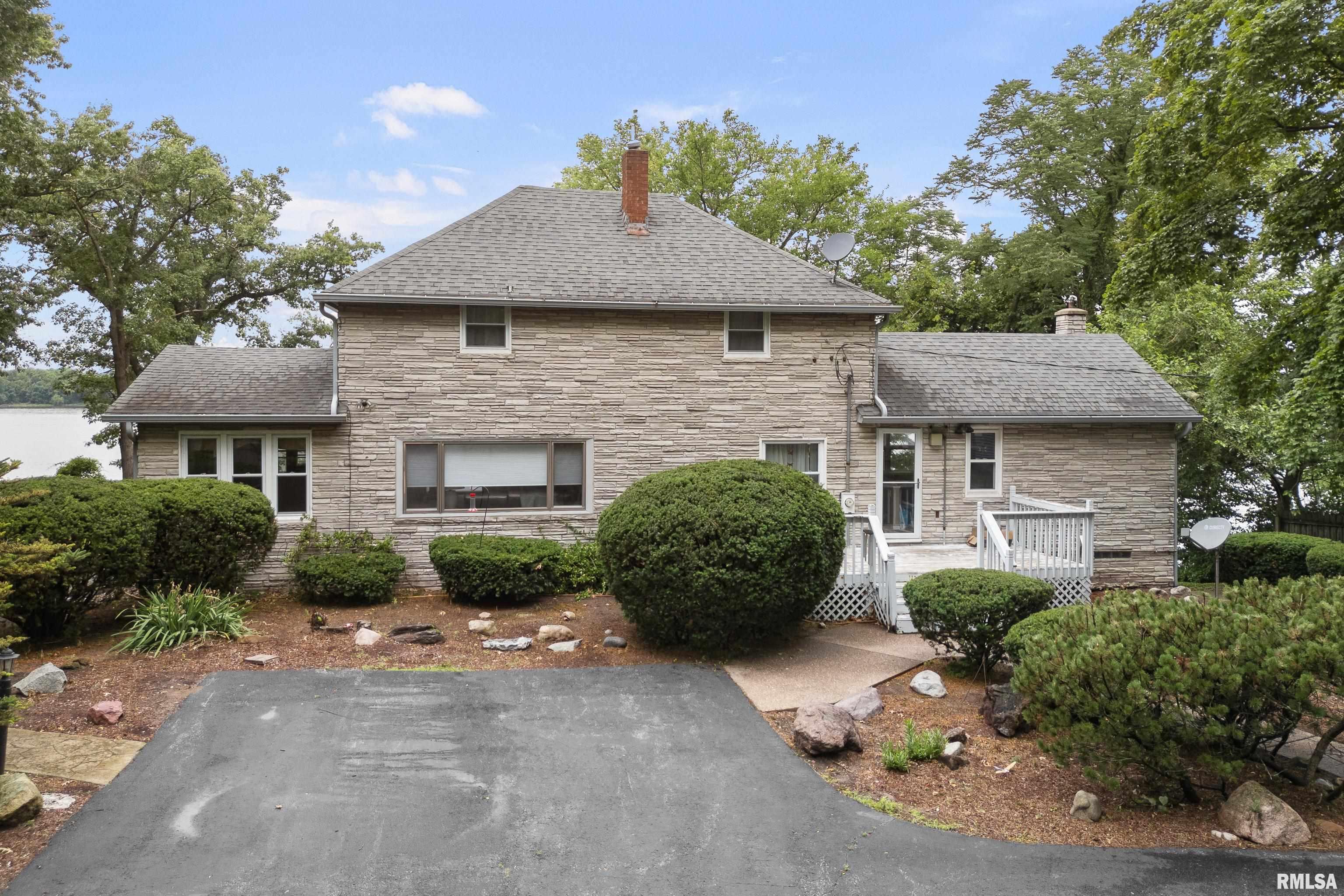 21116 River Road North Cordova, IL 61242 - Photo 2 of 44