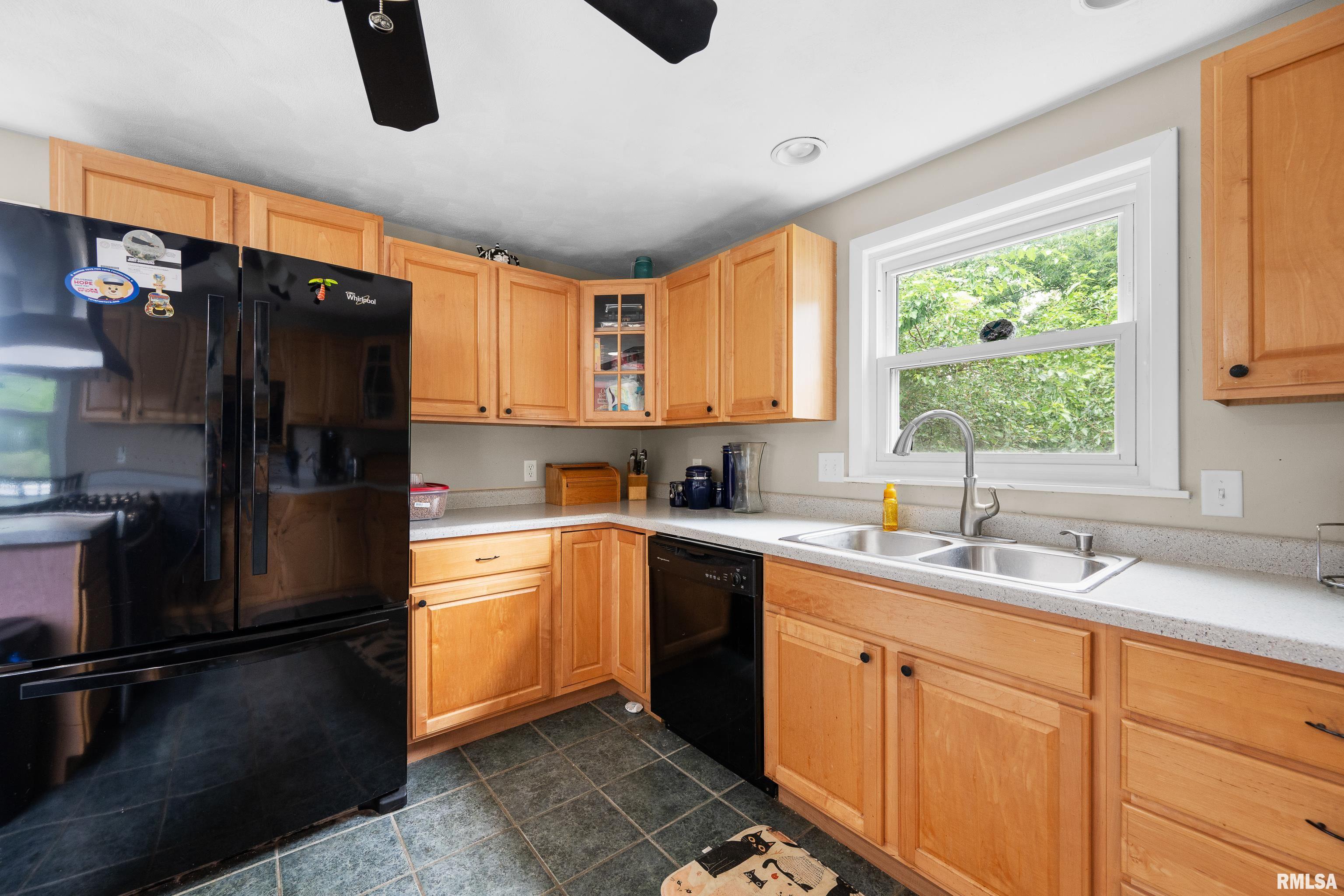 21116 River Road North Cordova, IL 61242 - Photo 24 of 44