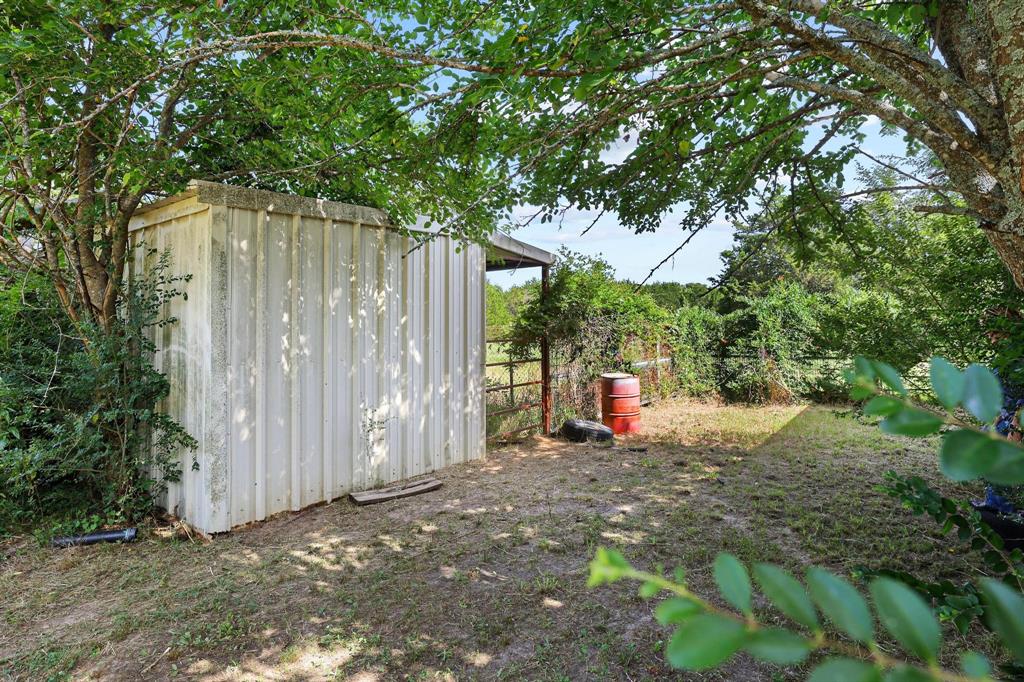 252 Meadow Lake Estates Road Denison, TX 75021 - Photo 28 of 37