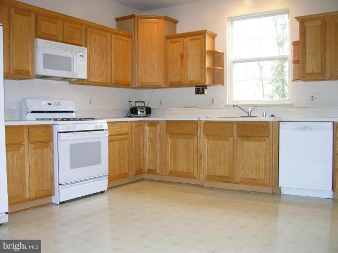 8801 Talbert Road Lorton, VA 22079 - Photo 13 of 24 Kitchen