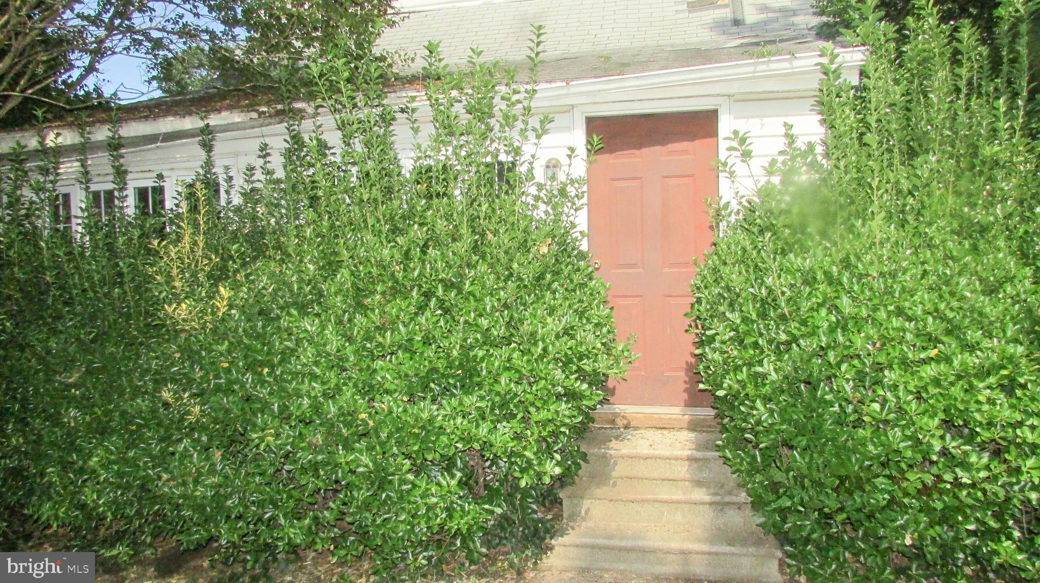 815 Seneca Park Road Middle River, MD 21220 - Photo 2 of 19 FRONT