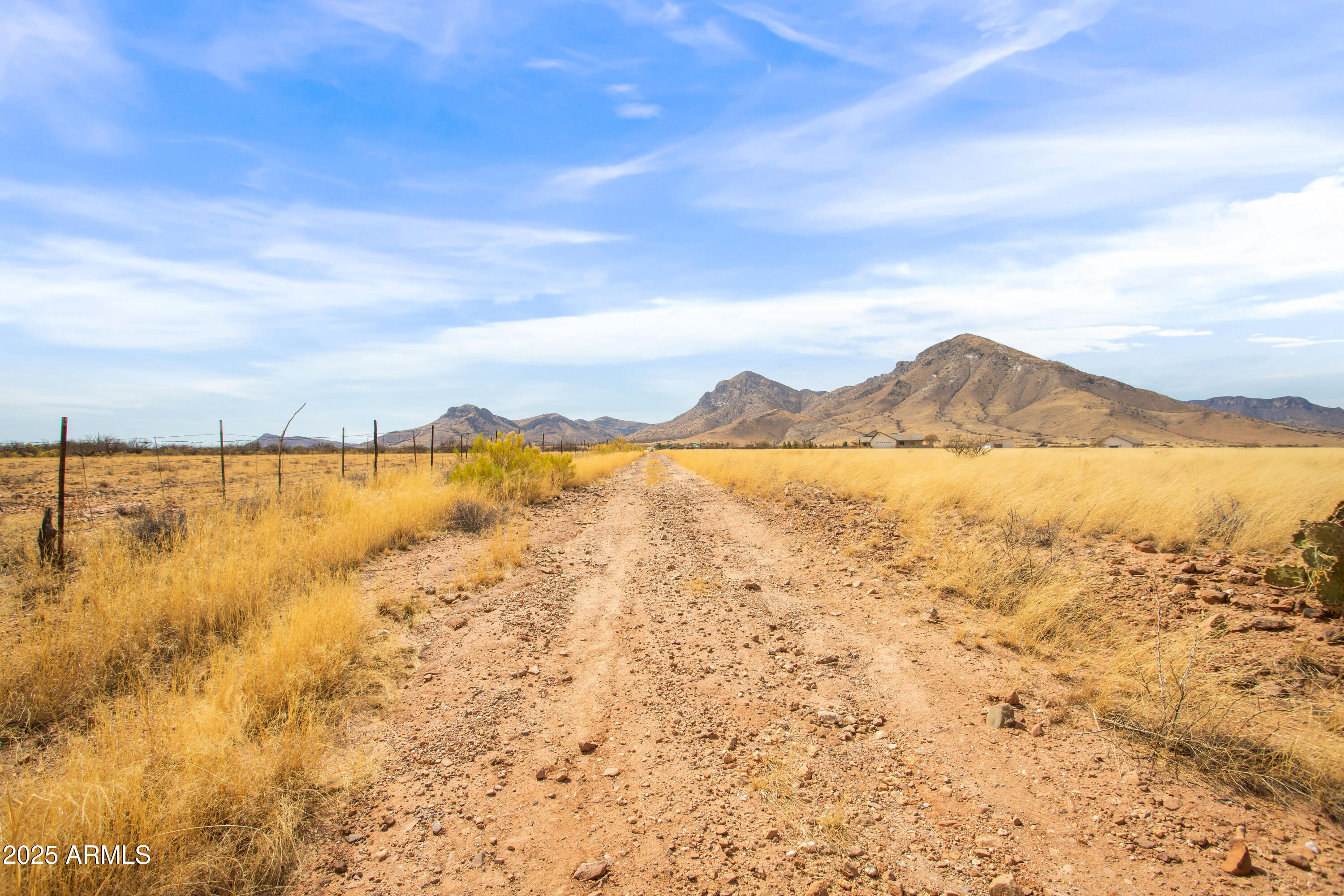 Tbd East Tbd E Codorniz Sendero Road, Unit 52 Hereford, AZ 85615 - Photo 10 of 11 a view of lake and mountain