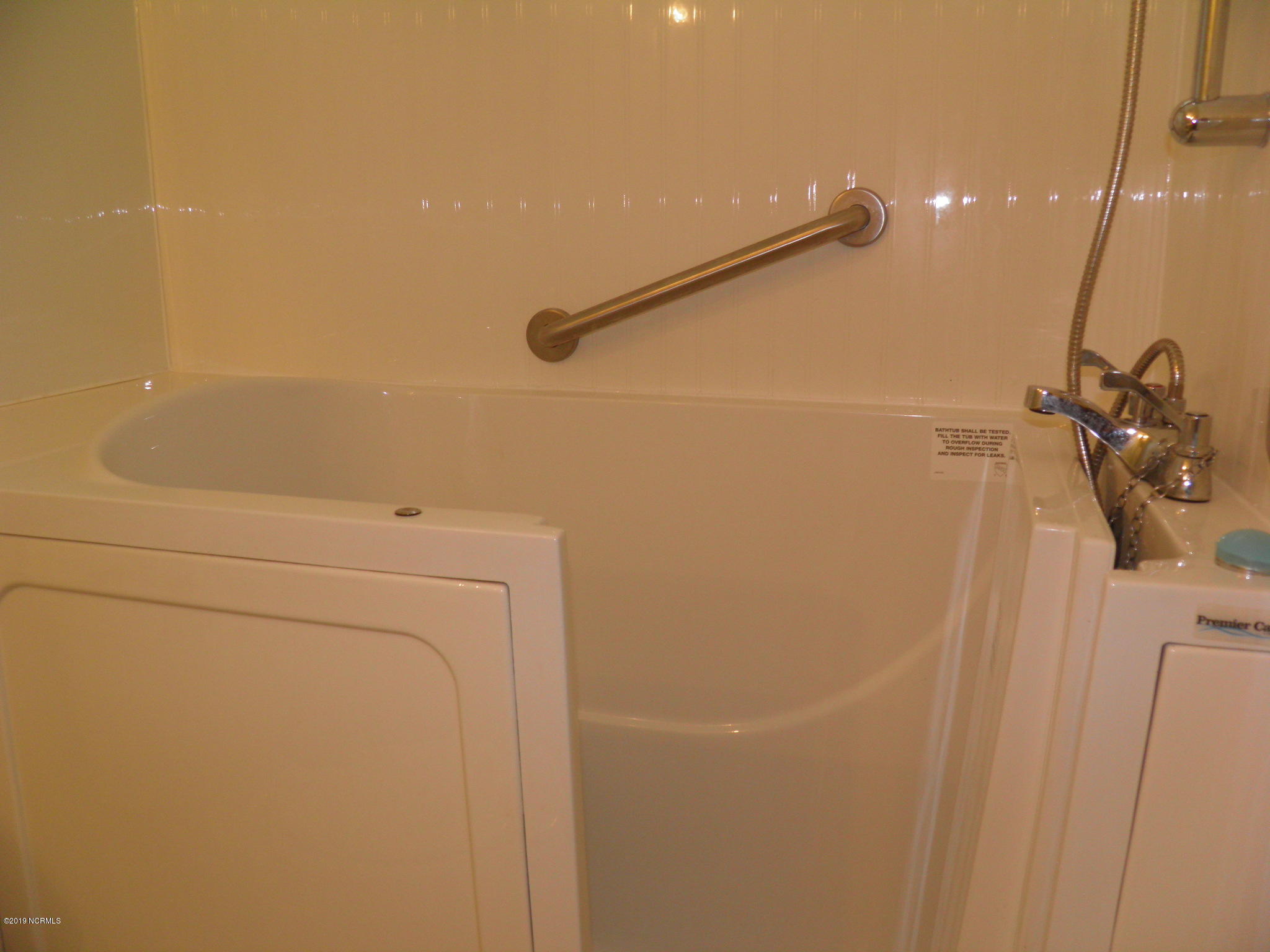 7204 Sunflower Road Rocky Mount, NC 27804 - Photo 12 of 23 Walk in tub