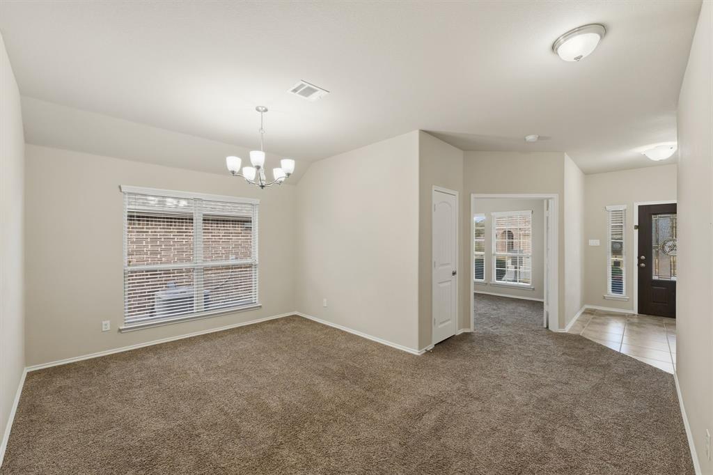 316 Rocky Pine Road McKinney, TX 75072 - Photo 8 of 33