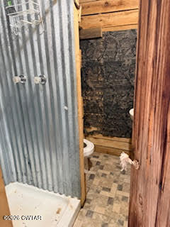 957 Holladay Road Parsons, TN 38363 - Photo 8 of 25 10-5