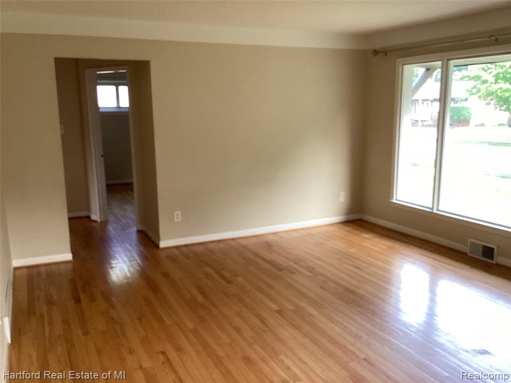 31568 Marblehead Road Farmington, MI 48336 - Photo 12 of 22