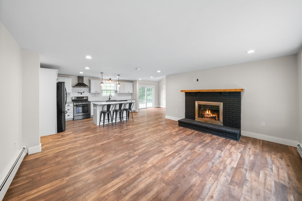 135 Stevens Road Swansea, MA 02777 - Photo 6 of 38 Gallery Image 6