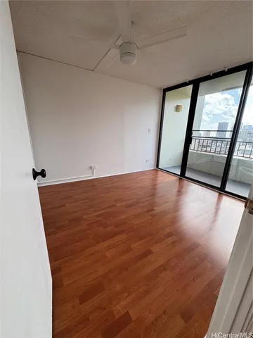 $389,000 | 1054 Green Street, Unit 402, Honolulu, HI 96822