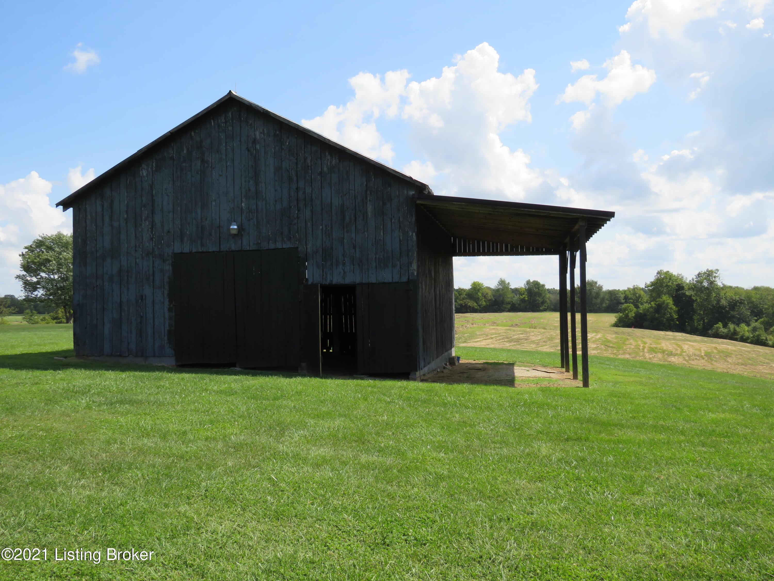 12588 Mt Eden Road Mount Eden, KY 40046 - Photo 11 of 56 View of barn from house