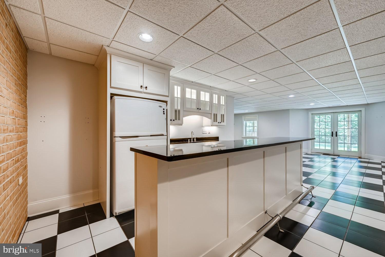 15801 Duncan Hill Road Sparks, MD 21152 - Photo 35 of 52 Lower level bar