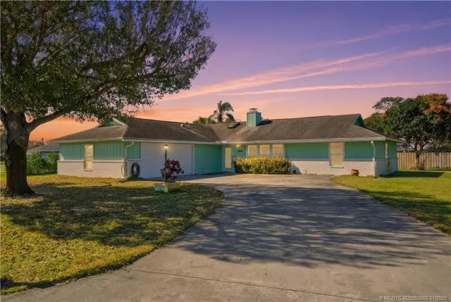 $519,000 | 2905 Southeast Glasgow Drive, Stuart, FL 34997