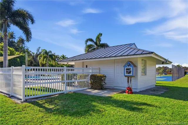 $519,000 | 2905 Southeast Glasgow Drive, Stuart, FL 34997