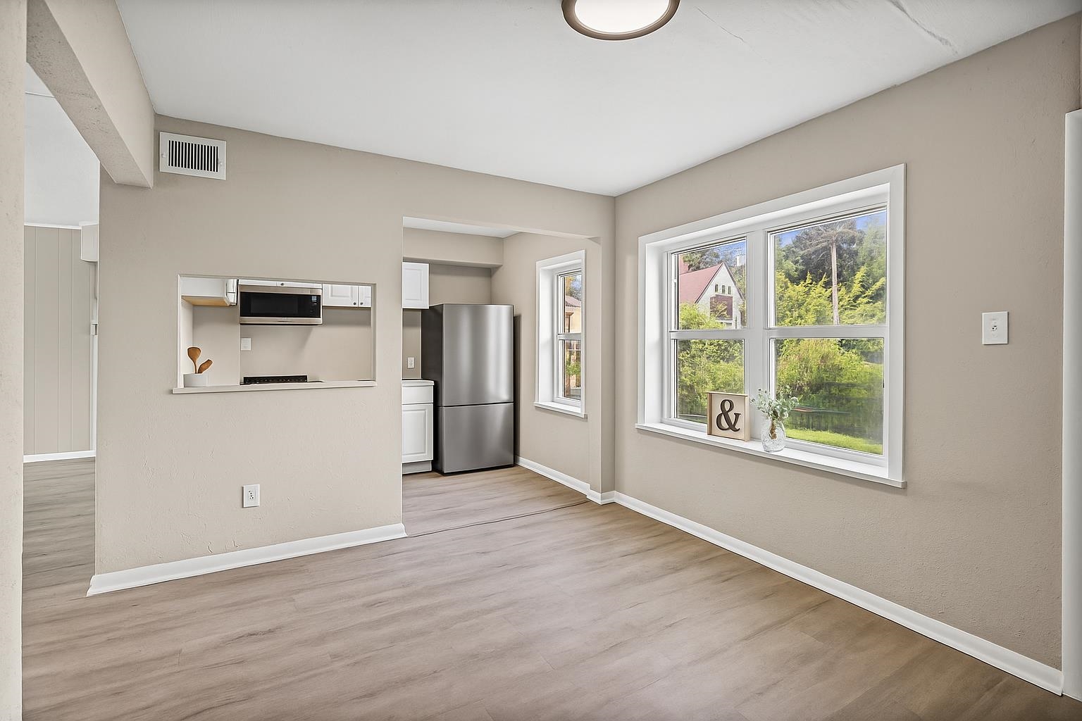 2 Sherman Terrace, Unit 1 Madison, WI 53704 - Photo 4 of 27