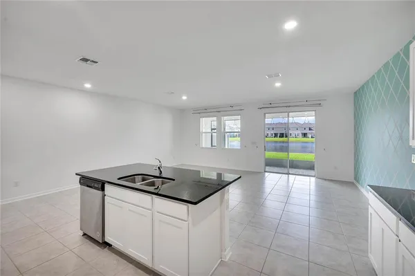 $2,600 | 11532 Woodleaf Drive, Lakewood Ranch, FL 34211