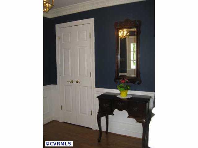 12820 Knightcross Road Midlothian, VA 23113 - Photo 4 of 10 Other - Large foyer with dentil, picture frame and chair moldings