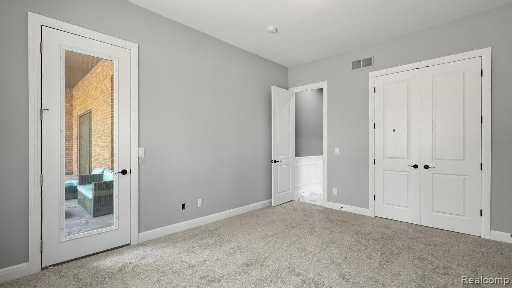 523 Rochdale Drive South Rochester Hills, MI 48309 - Photo 12 of 35