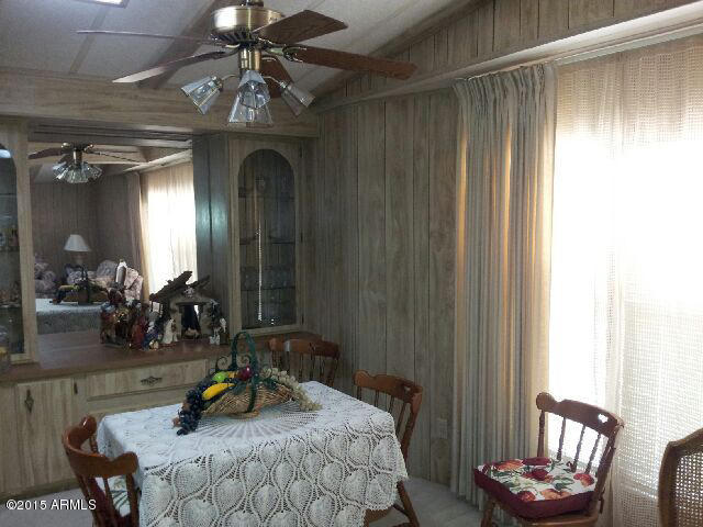 3036 East Utopia Road, Unit 46 Phoenix, AZ 85050 - Photo 5 of 12 Utopia46Dining