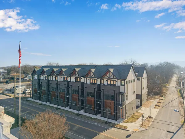 $2,495 | 1800 South Holtzclaw Avenue, Unit 1861 ZETA WAY, Chattanooga, TN 37404