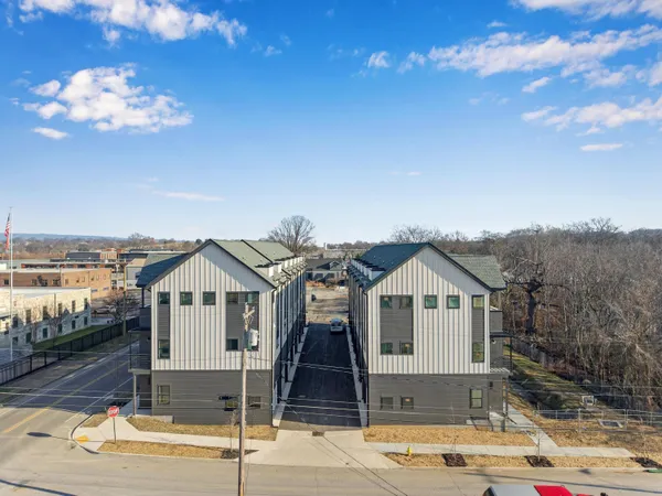 $2,495 | 1800 South Holtzclaw Avenue, Unit 1861 ZETA WAY, Chattanooga, TN 37404