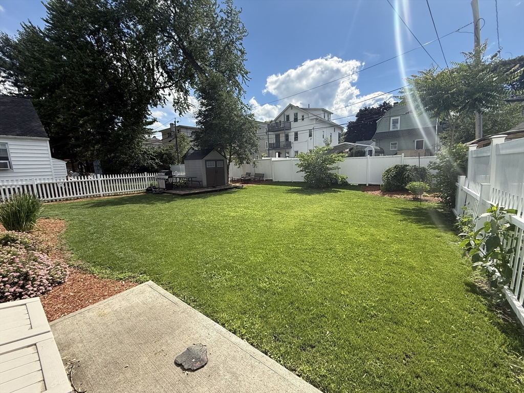 10 Standish Street Worcester, MA 01604 - Photo 25 of 27