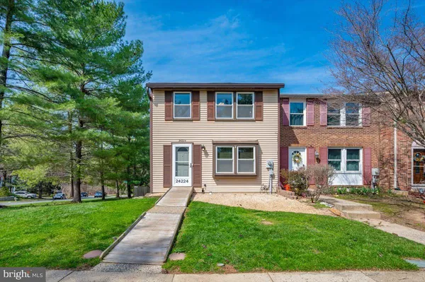 $424,900 | 24224 Newbury Road, Gaithersburg, MD 20882