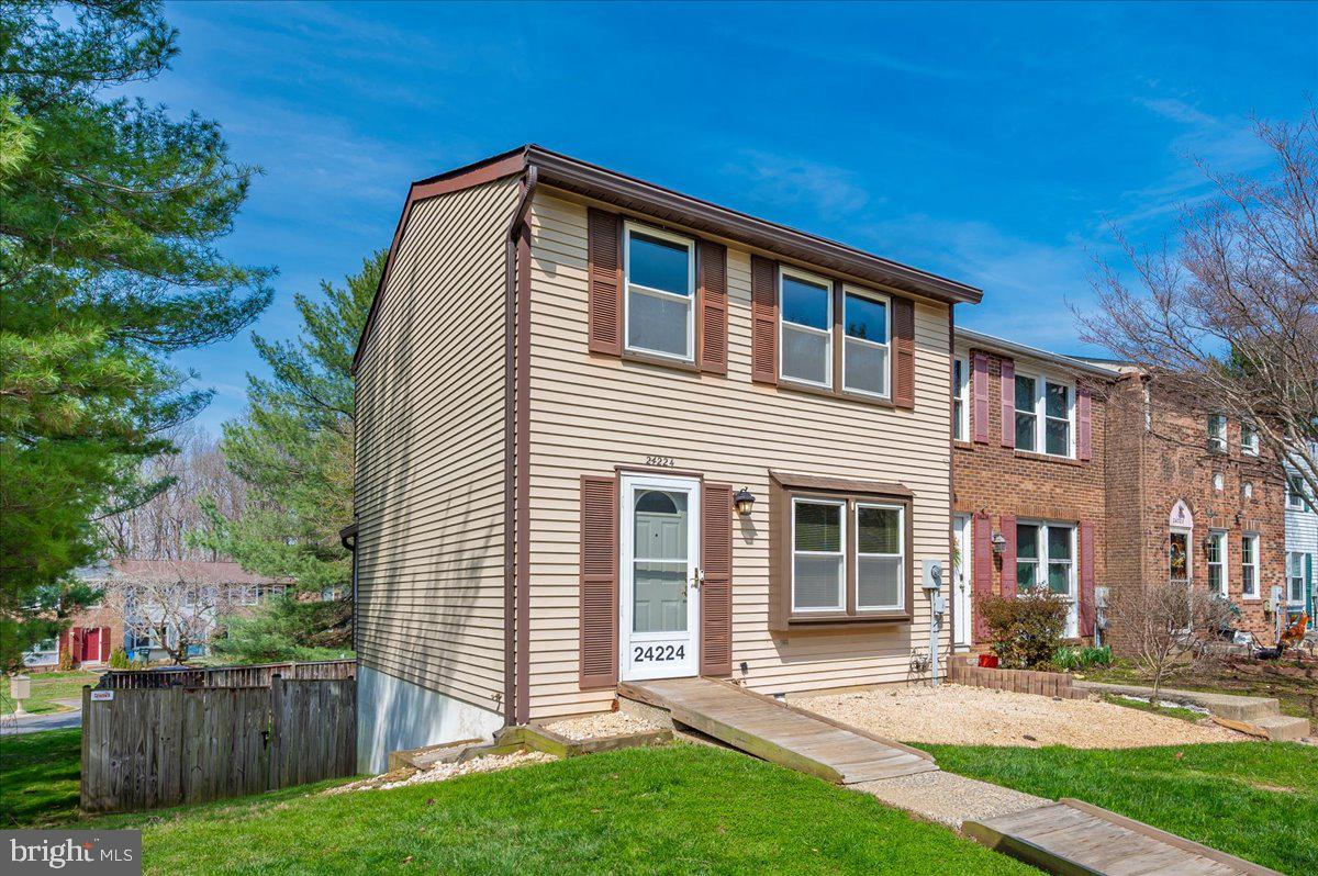 24224 Newbury Road Gaithersburg, MD 20882 - Photo 2 of 63 Welcome Home!
