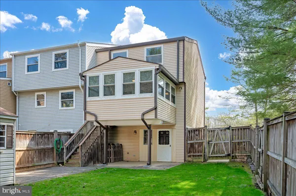 $424,900 | 24224 Newbury Road, Gaithersburg, MD 20882