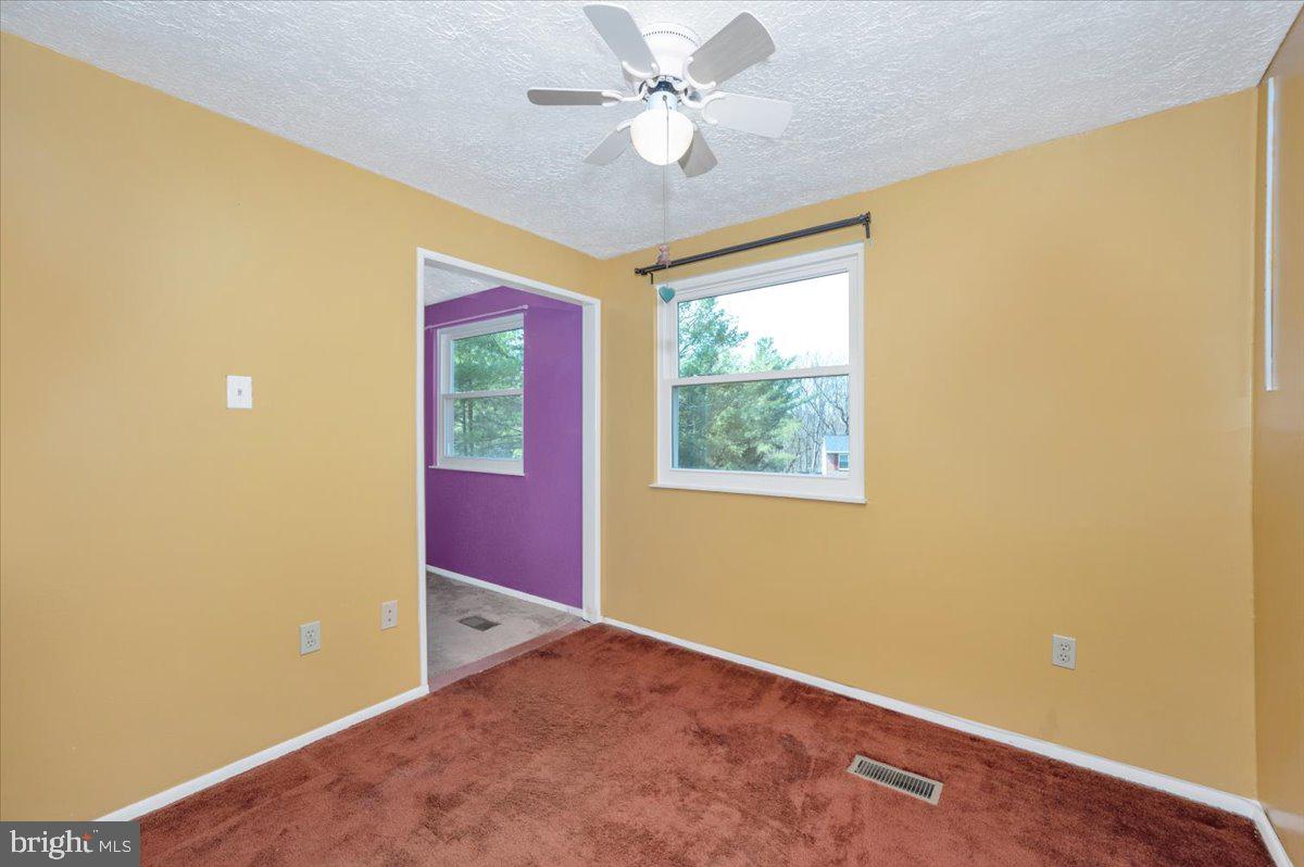 24224 Newbury Road Gaithersburg, MD 20882 - Photo 32 of 63 Bedroom 2