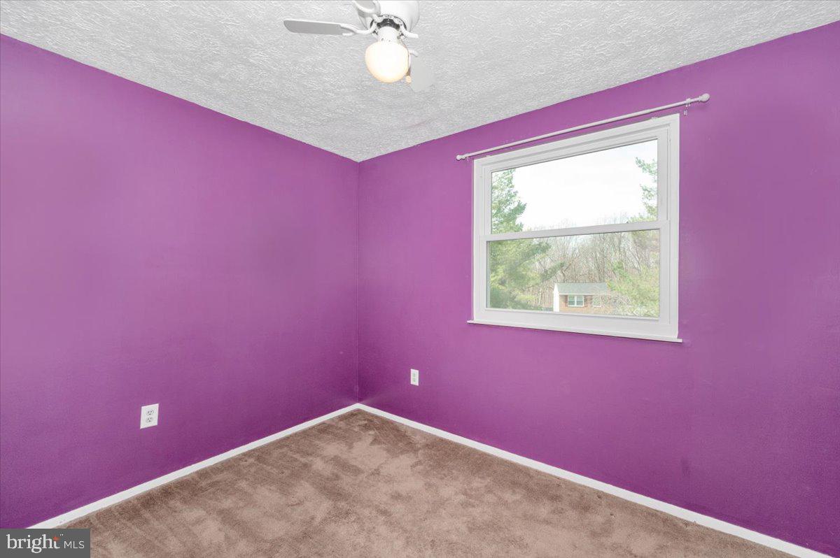 24224 Newbury Road Gaithersburg, MD 20882 - Photo 35 of 63 Bedroom 3