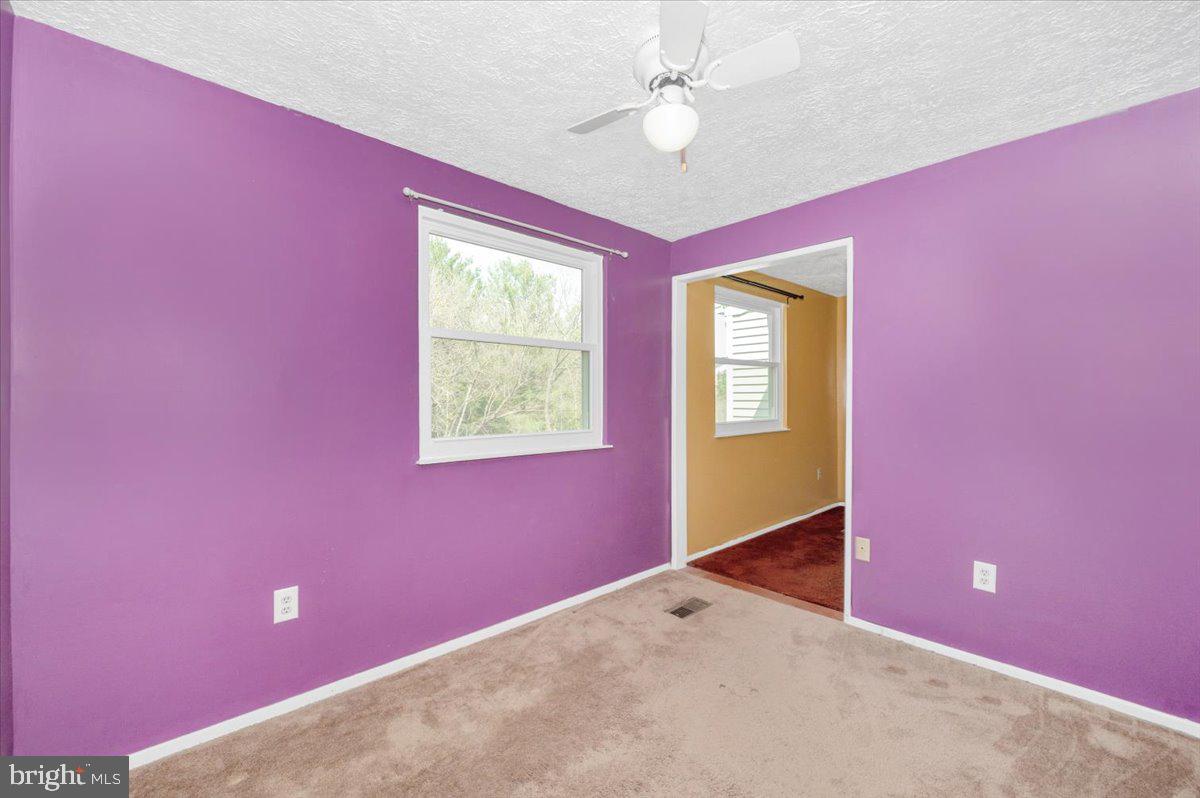 24224 Newbury Road Gaithersburg, MD 20882 - Photo 36 of 63 Bedroom 3