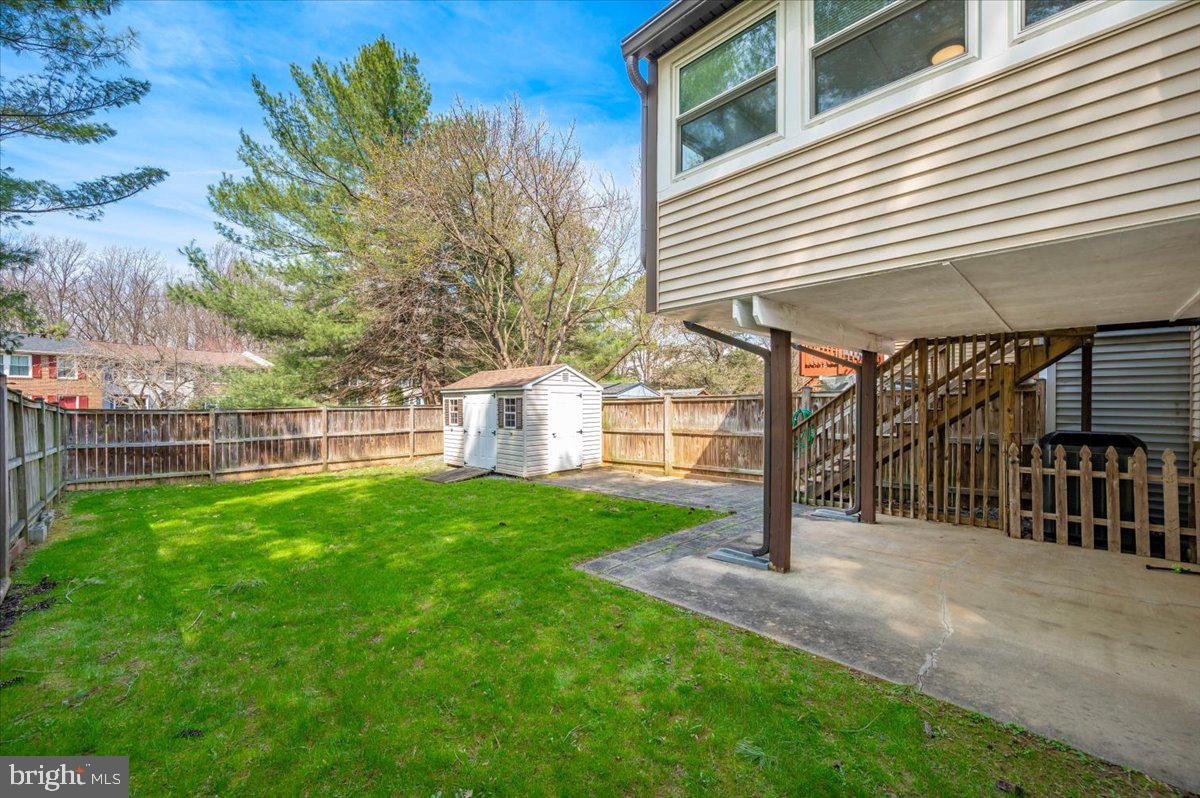 24224 Newbury Road Gaithersburg, MD 20882 - Photo 50 of 63 Backyard