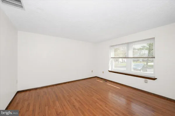 $424,900 | 24224 Newbury Road, Gaithersburg, MD 20882