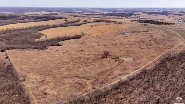 $2,690,000 | 374 North 750 Road, Overbrook, KS 66524