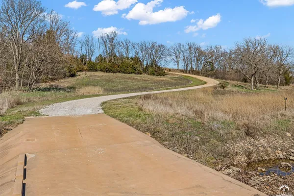 $2,690,000 | 374 North 750 Road, Overbrook, KS 66524