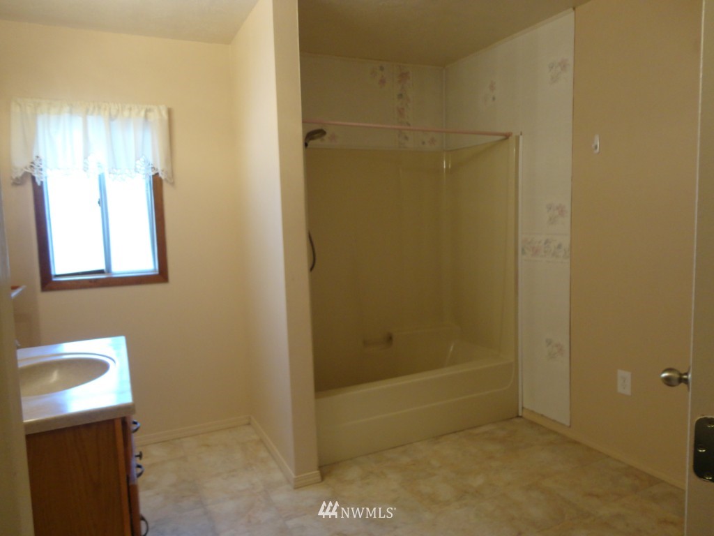 135 Sunstone Road Packwood, WA 98361 - Photo 17 of 23 Gallery Image 17