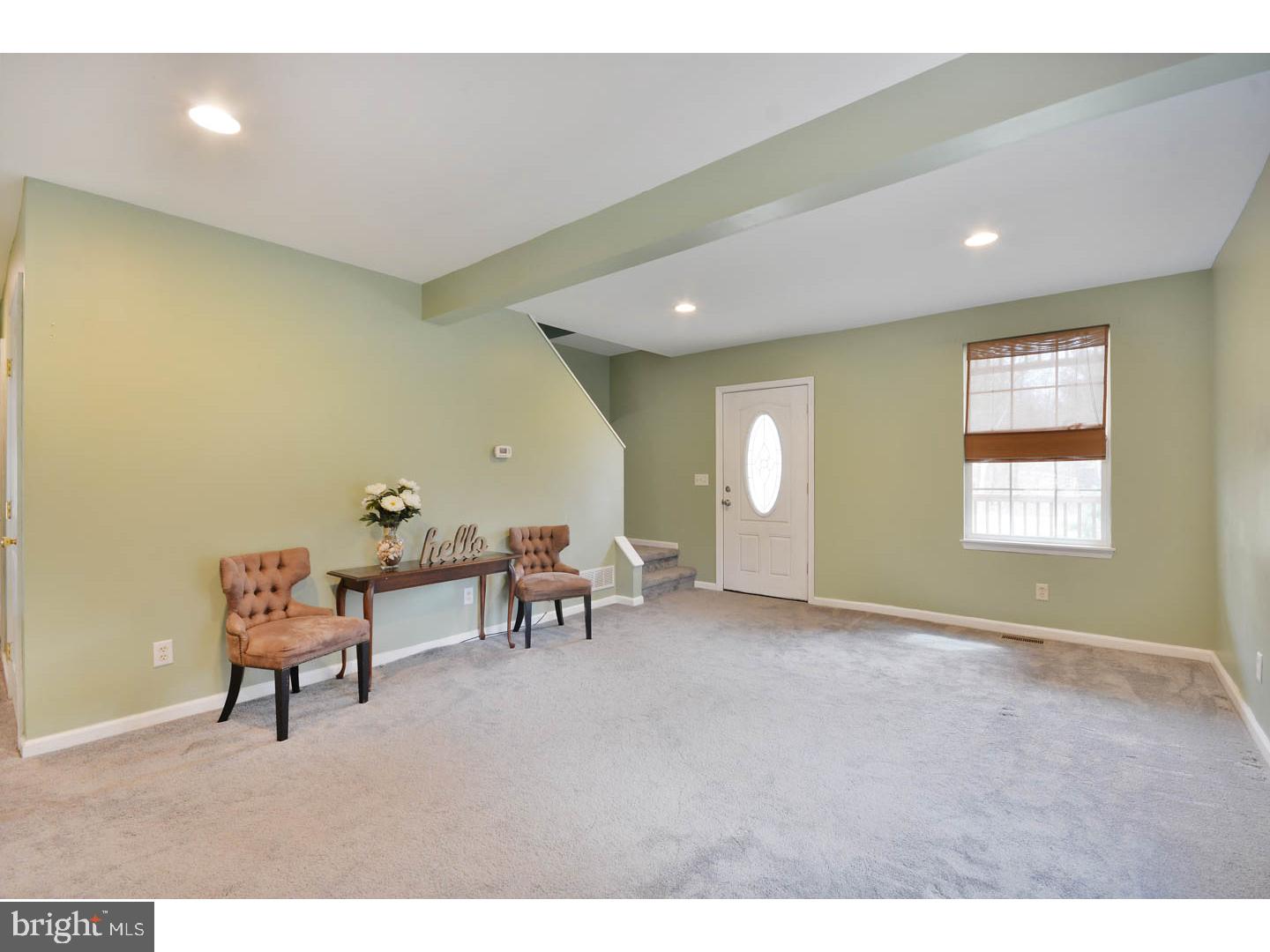 423 Fries Mill Road Franklinville, NJ 08322 - Photo 3 of 19 Living Room